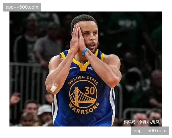 库里完成5v5对抗训练 最快26日对阵篮网迎复出首秀 库里完成5v5对抗训练 最快26日对阵篮网迎复出首秀