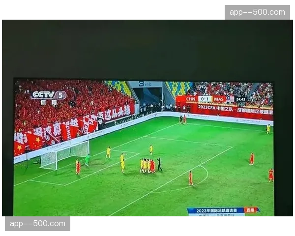 青岛海牛失8球防守漏洞明显 连续崩盘暴露体系问题 青岛海牛失8球防守漏洞明显 连续崩盘暴露体系问题